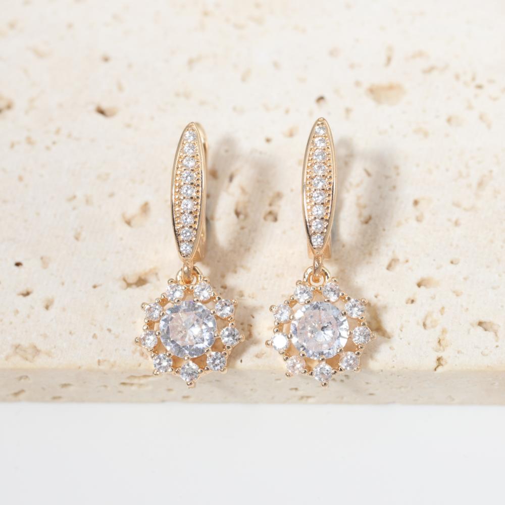 

Sparkly Purple Zirconia Sunflower Dangle Earrings for Women Fashion Earring Jewelry Wedding Party Accessories білий