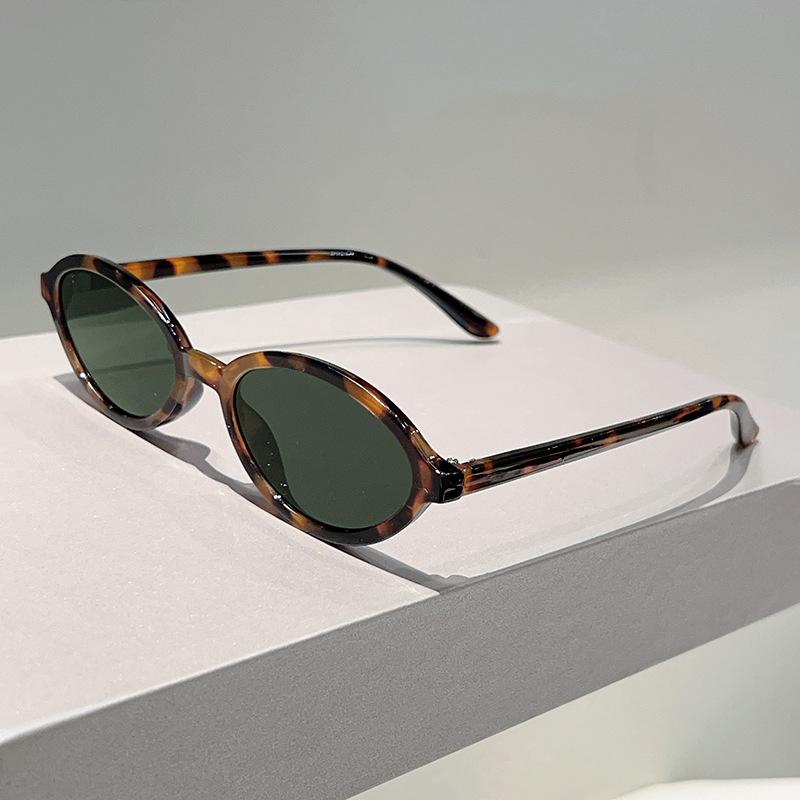 Vintage Small Frame Oval Sunglasses Women For Men Luxury Brand Designer Popular Punk Fashion Outdoor Leopard Shades Uv400