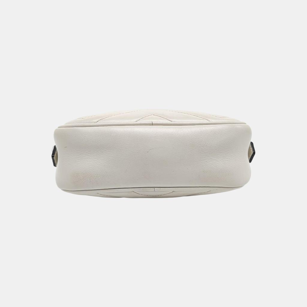 [Gebraucht] GG Marmont Serie Marmont Vielseitige Goldene Logo-Kette Gestepptes Leder Kamera-Tasche - Gut #1AYEXD5
