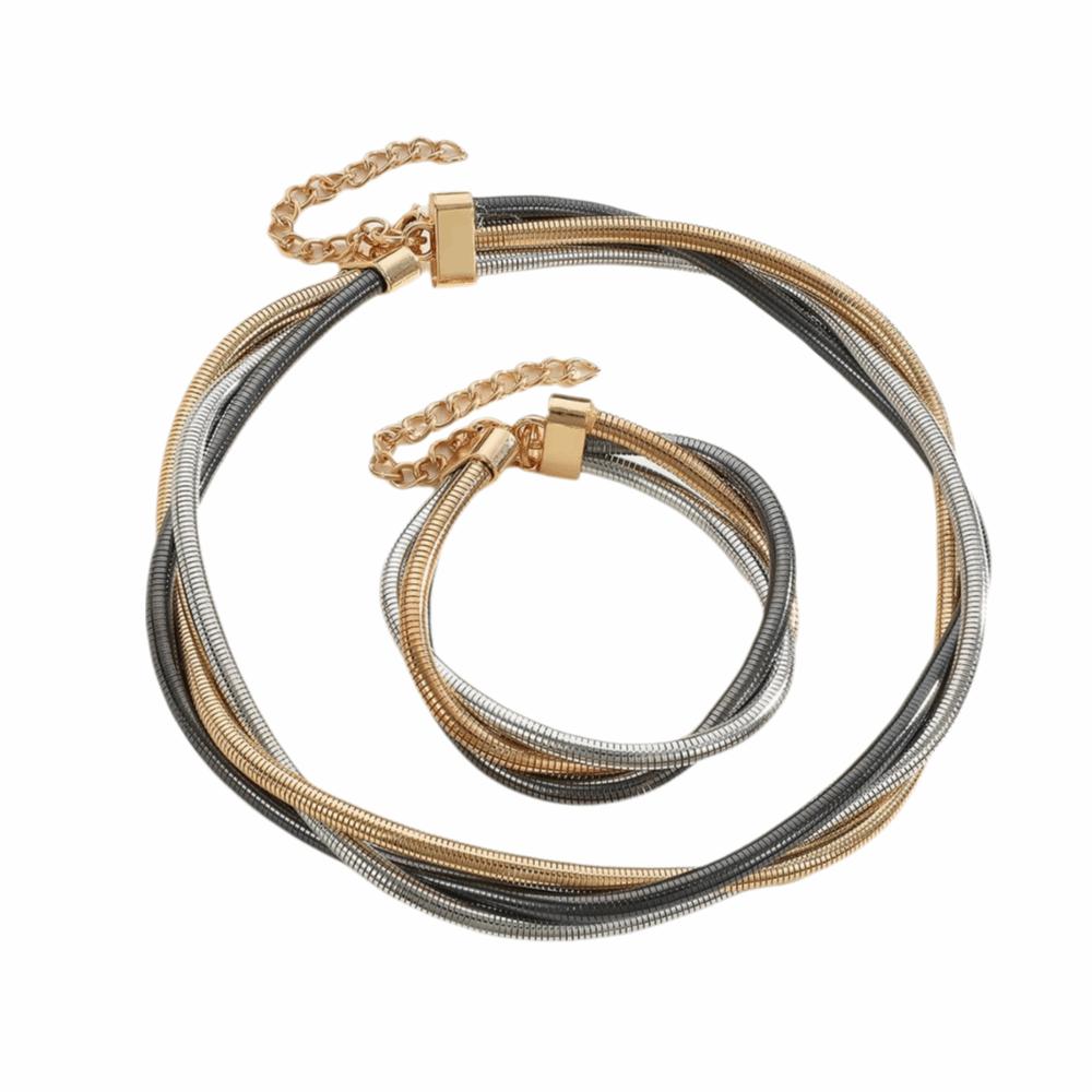 Collier superposé Hip Hop Collier punk créatif en métal Collier ras-du-cou torsadé Accessoire de bijoux