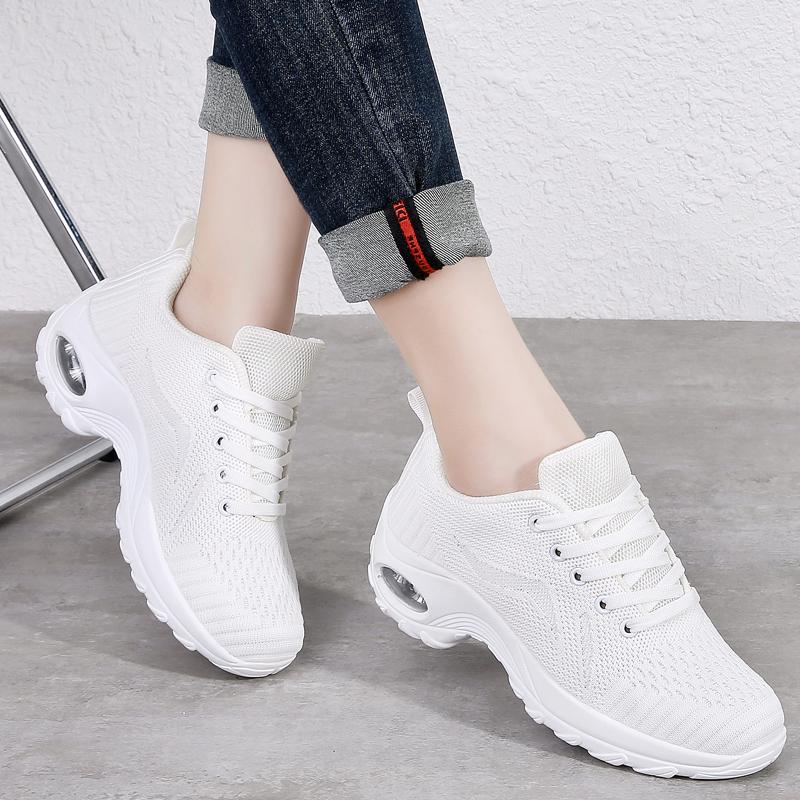 Dance shoes Red square dance shoes Soft-soled dance shoes Sneakers Mesh breathable