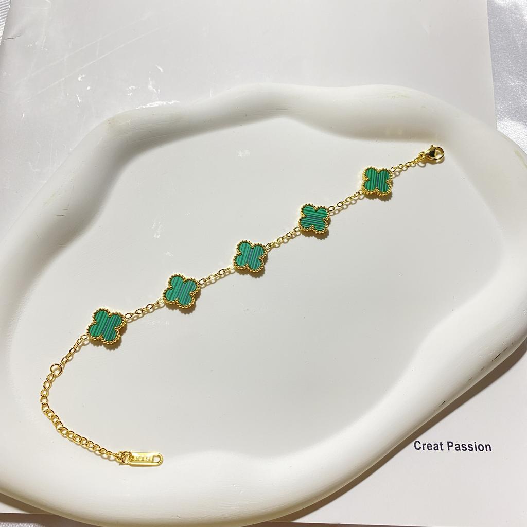 Female Titanium Steel Does Not Fade 9MM Five-flower Lucky Four-leaf Clover Bracelet Is Fashionable and Versatile