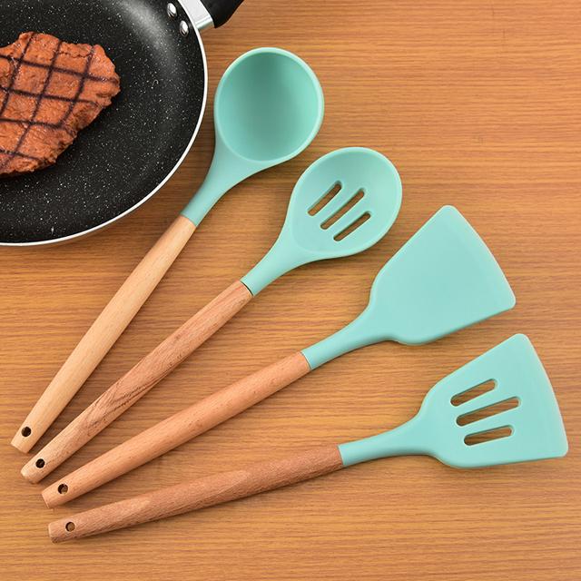 Hot Sale 13 Pcs Silicone Kitchen Utensils with Round Holder for Cooking Tool Set Silicone Quality Kitchen Tools