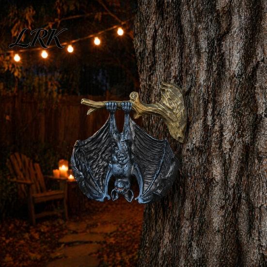 Realistic Hanging Bat Halloween Figurine, Resin Sculpture, Gothic Upside Waterproof Statue Down for Outdoor Garden Tree Yard Decor Distressed Retro