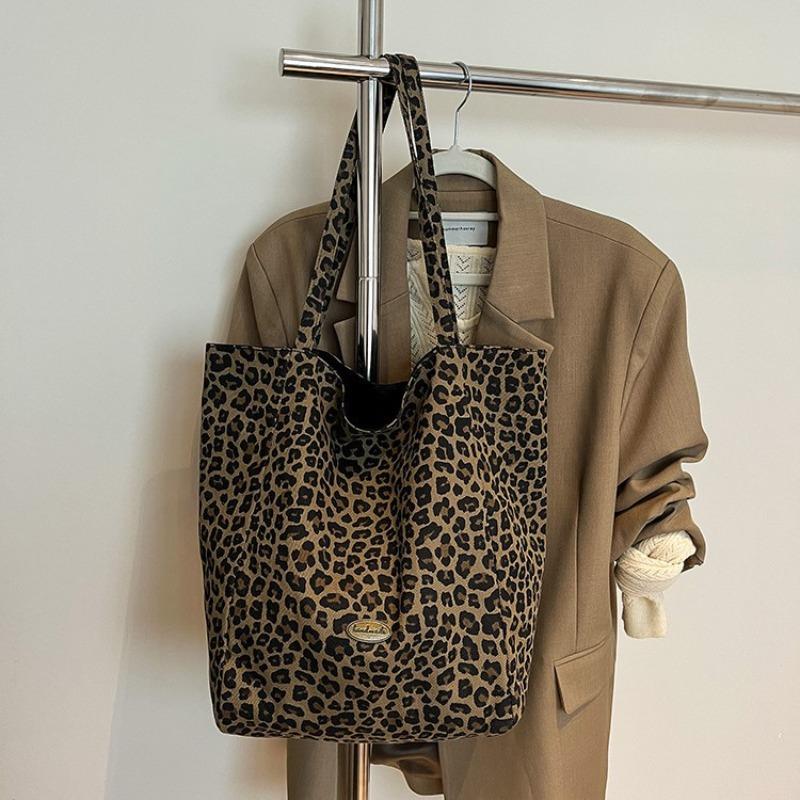Spring Casual Relaxation Large-capacity Bag Female Popular Leopard Print Shoulder Bag Commuter Tote Bag
