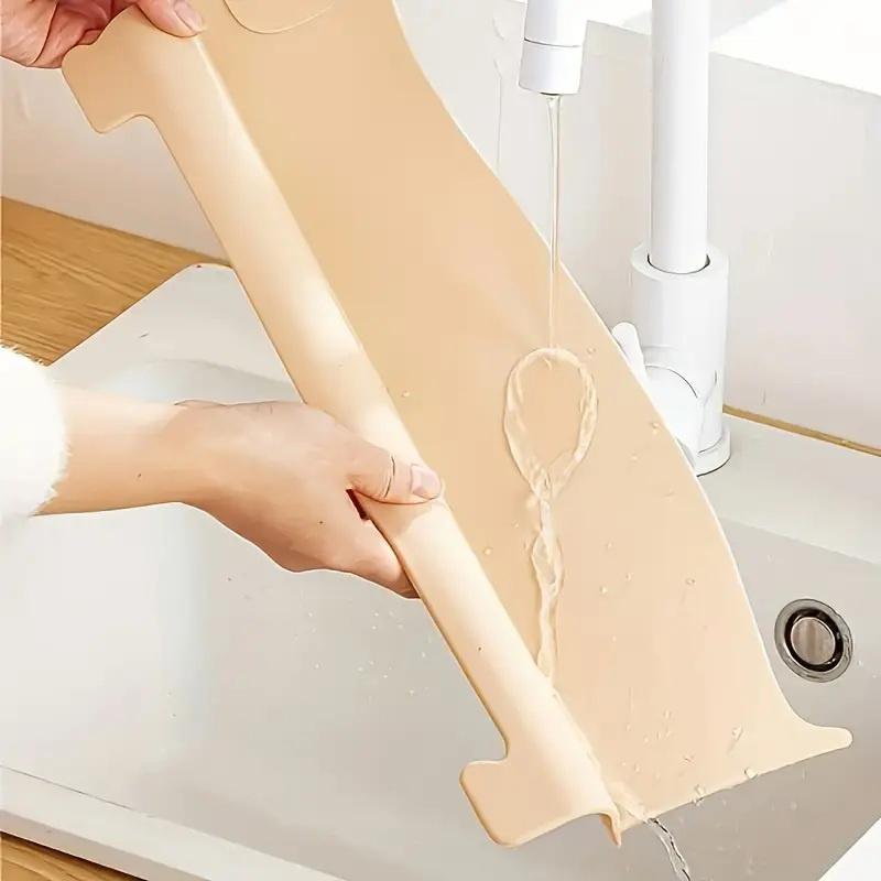 Water Baffle Suction Cup Base Soft Silicone Dog Shape Reusable Sink Splash Proof Guard Practical Sink Flap Block Kitchen Gadgets
