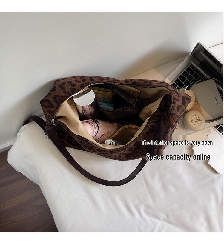 Retro Leopard Print Tote Bag - 2025 Autumn/Winter Collection, Large Capacity Shoulder Bag, Stylish Underarm Design for Women