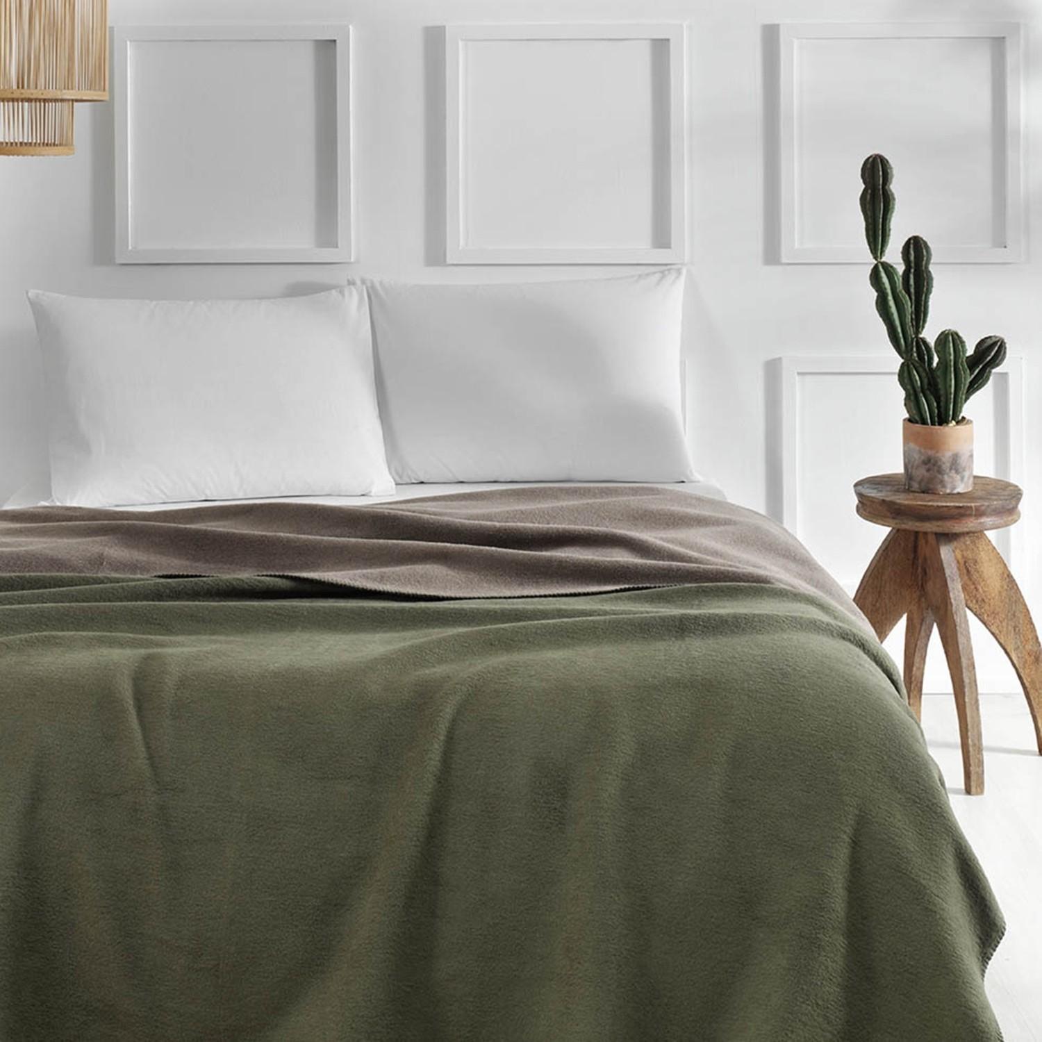 

Глория Бланкет