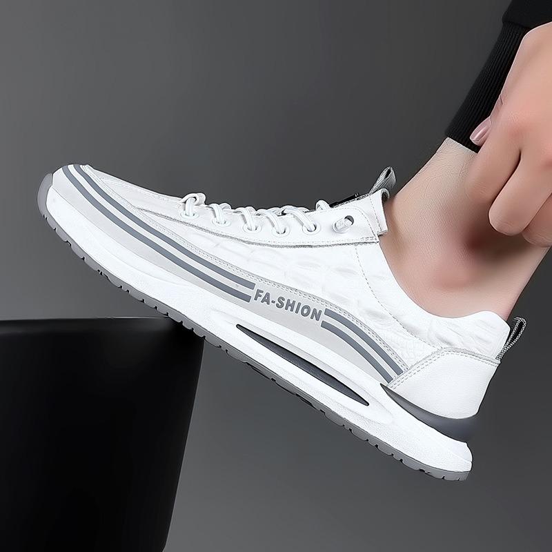Frühling neue Rindsleder weiße Herren Leder Dad Schuhe Mode Sport Freizeitschuhe Low-Top Herrenschuhe Einzelne Schuhe