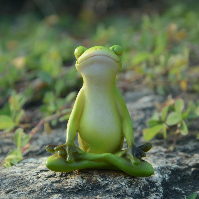 Creative Frog Ornament Flower Pot - Cute Toad for Car Decoration or Gift for Men & Women, Perfect for Teacher's Day