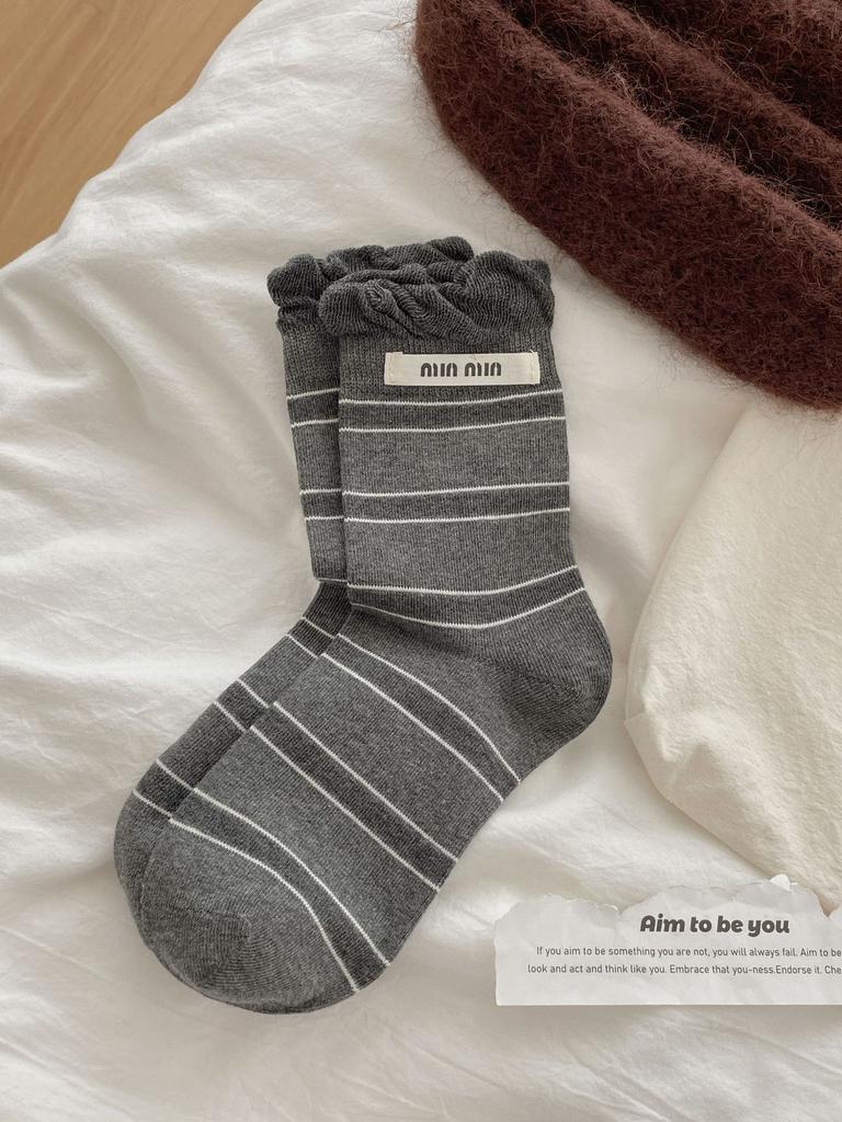 Big Bubble Mouth College Style Cloth Label Striped Pile Socks Korean Mid-Tube Versatile Boneless Socks Are Contrasting Socks