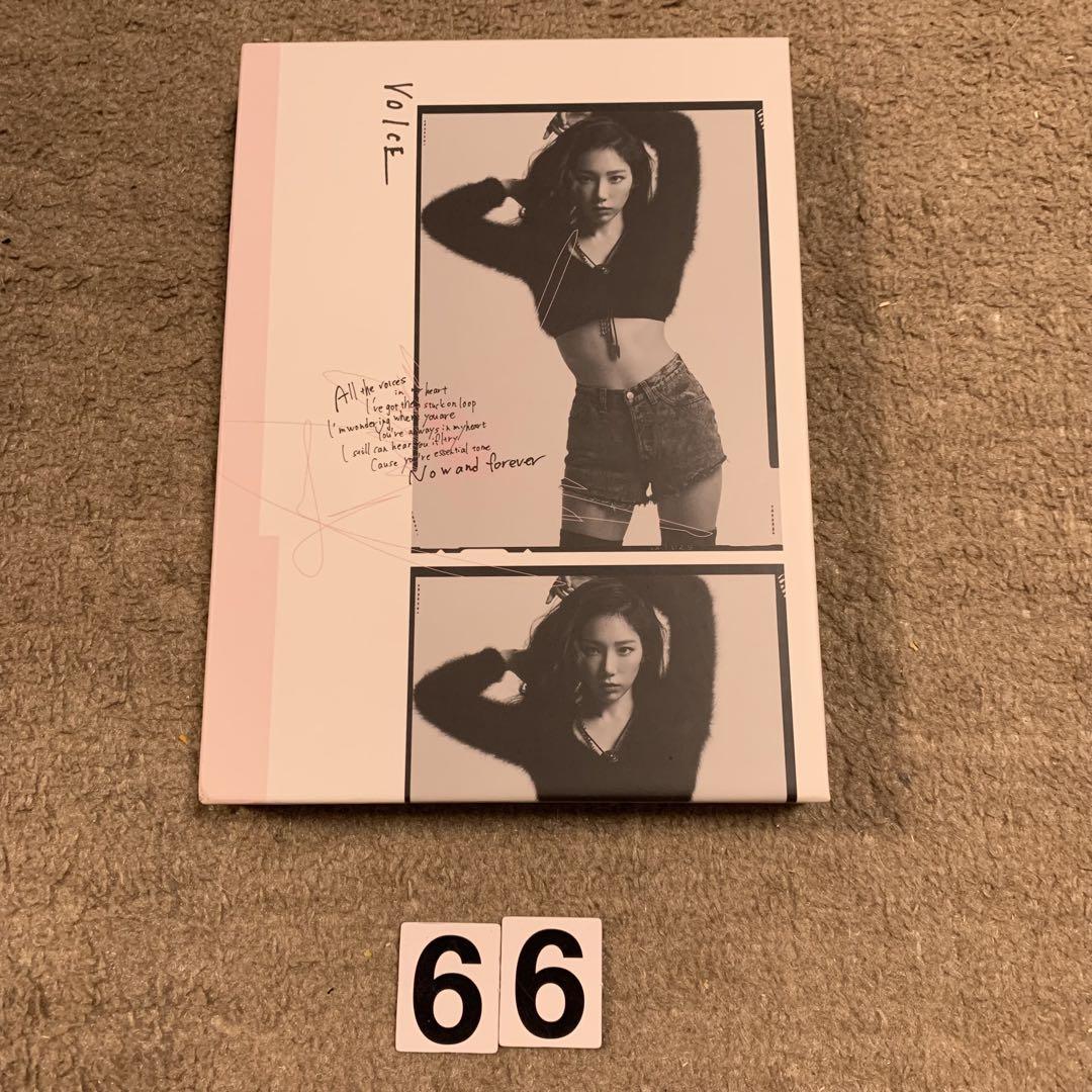 

[USED] TAEYEON VOICE (Limited Edition) Live Edition