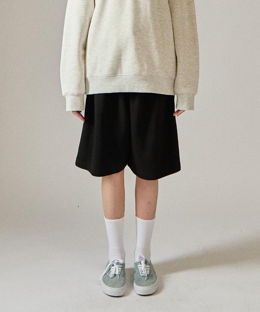 BASIC HOUSE Uni Basic Shorts Black Lyhp3101