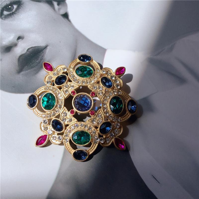 Creative Retro Baroque Style Gemstone Brooch Luxury Palace Party For Women Clothing Accessories Brooches Holiday Gifts