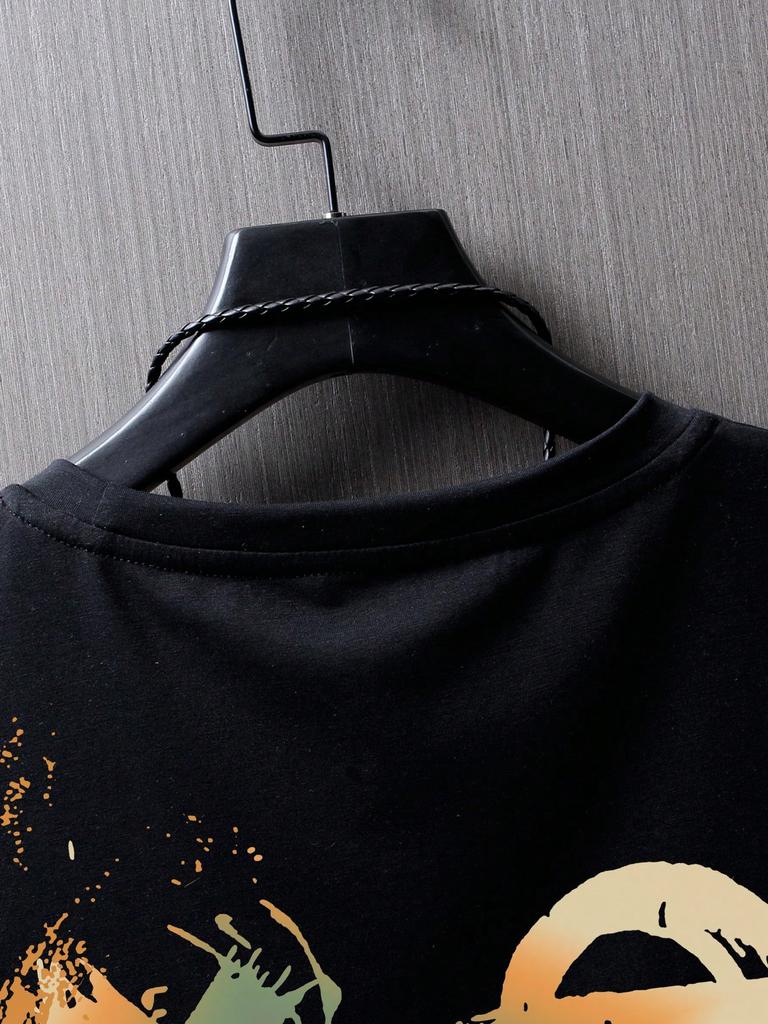 Manfinity LEGND Men T-Shirts Fit Crew Neck Short Sleeve Graphic Tee Smile Face Casual Summer Polyester