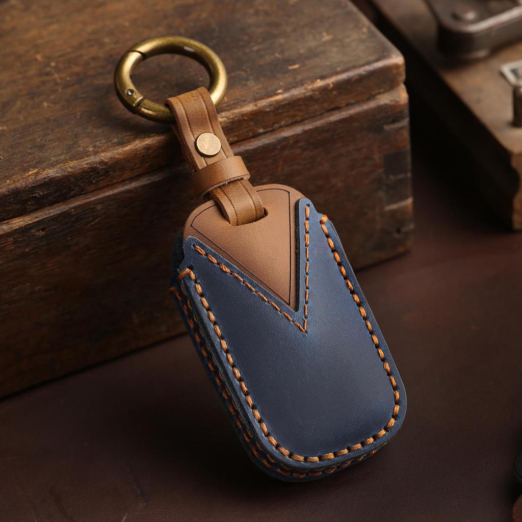 Handmade Genuine Leather Key Cover for Kia Carnival MPV – Retro Cowhide Protective Shell