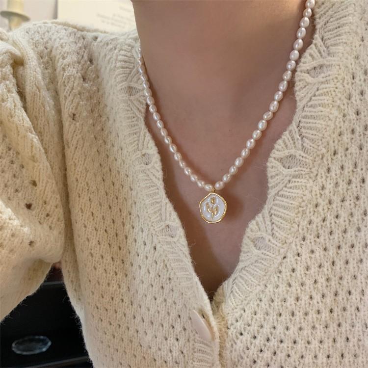 Strong Light Rice Grain Freshwater Pearl Drop Glaze Rose Necklace White Pearl Enamel Drop Glaze Tulip Collarbone Chain Female