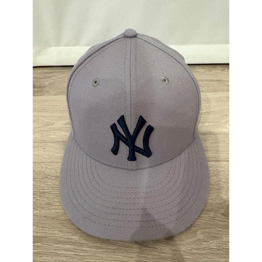 Used New York Yankees Baseball Cap Gray