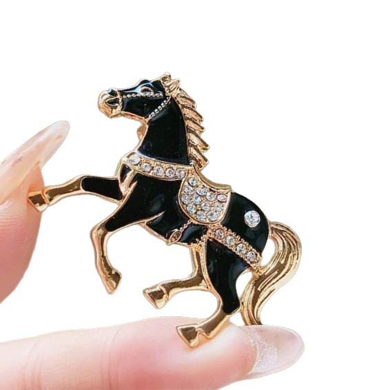 Exquisite Black Horse Rhinestone Drip Glaze Brooch - Versatile Women s Accessory