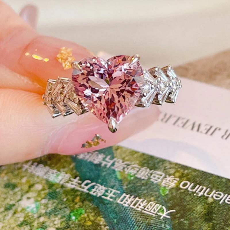 Cold Wind Tide Pink Diamond Ring Female Niche Design High Carbon Diamond Crushed Ice Cut Pink Index Finger Ring