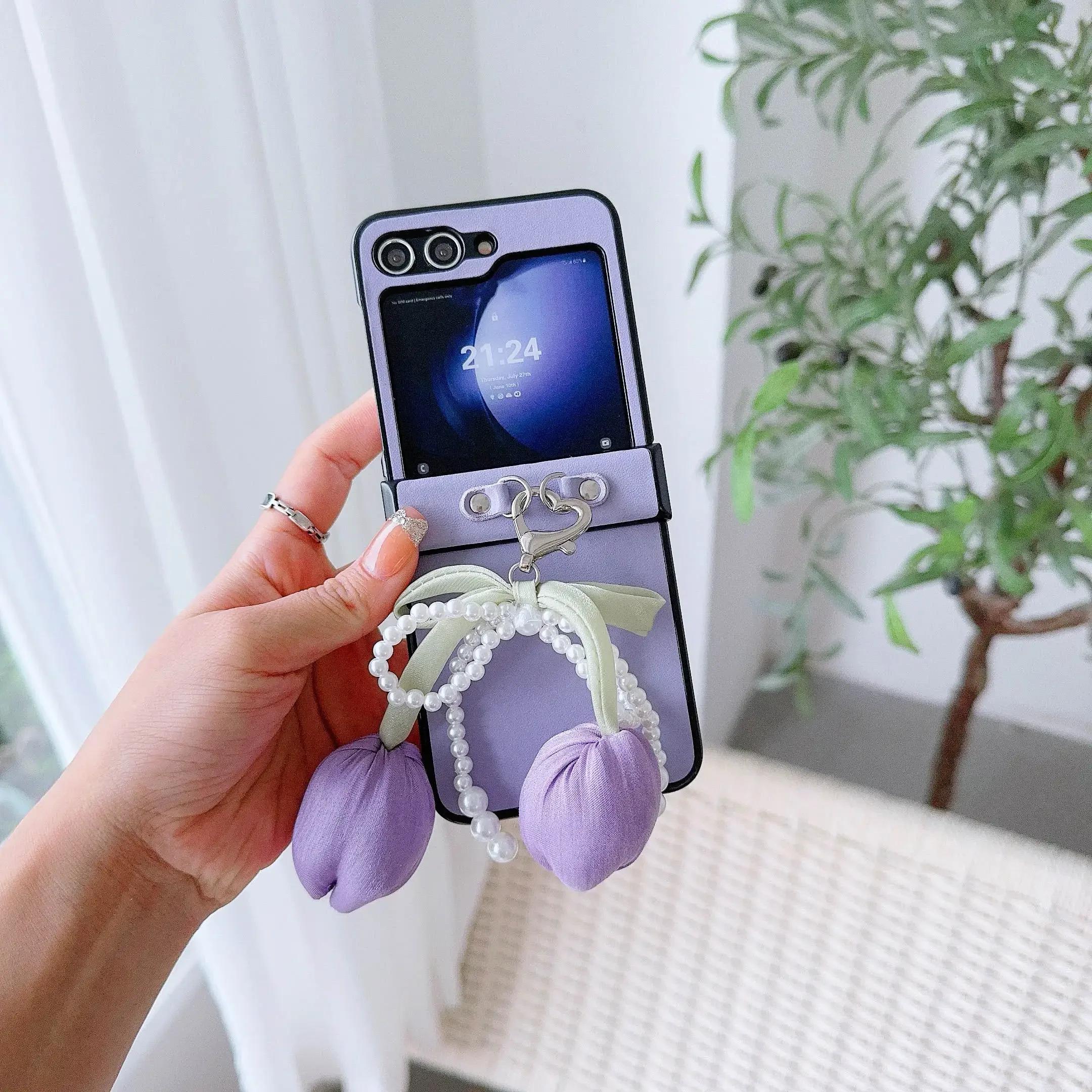 

Жемчужный бантик из ПУ кожи, цветочный ремешок на запястье, чехол для телефона для Samsung Galaxy Z Flip 6 5 4 3 5G, защита шарнира, противоударный чехол For Samsung Galaxy Z Flip4