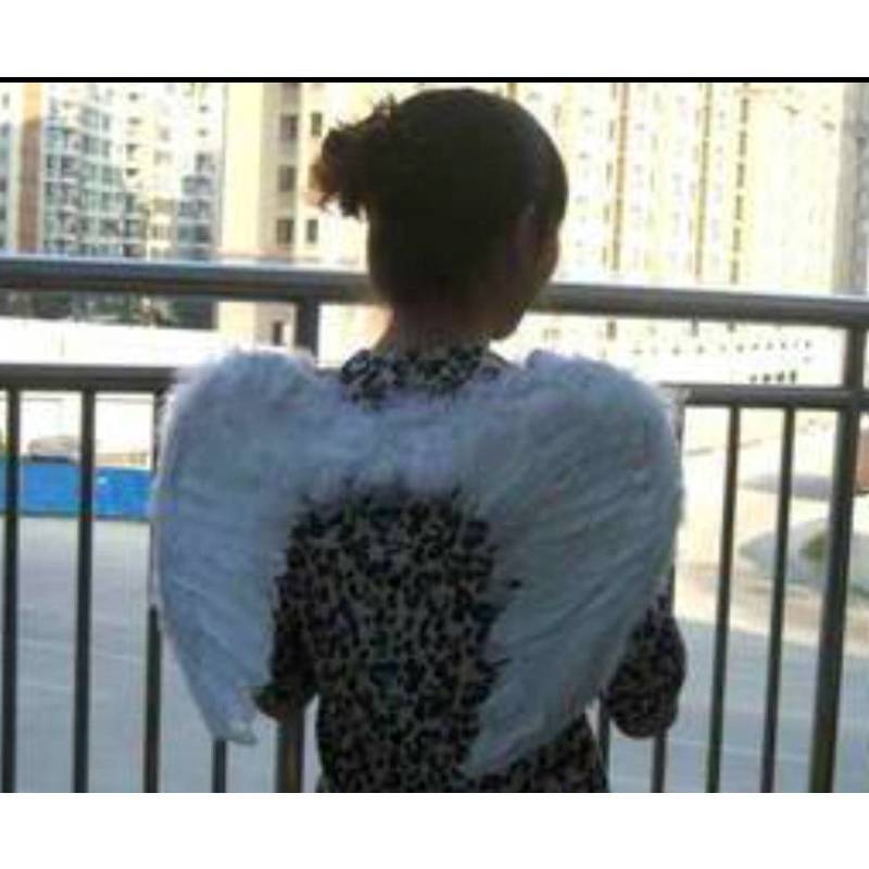 Angel Wings Cosplay Prop With Feather And Cardboard For Stage Performances