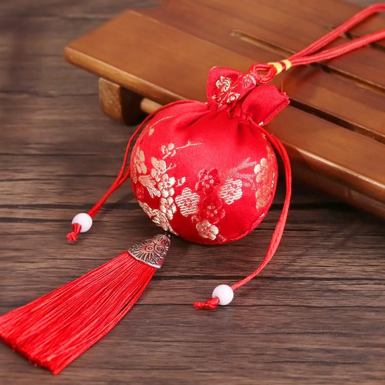 Dragon Pattern Plum Blossom Embroidered Scented Sachet Pendant