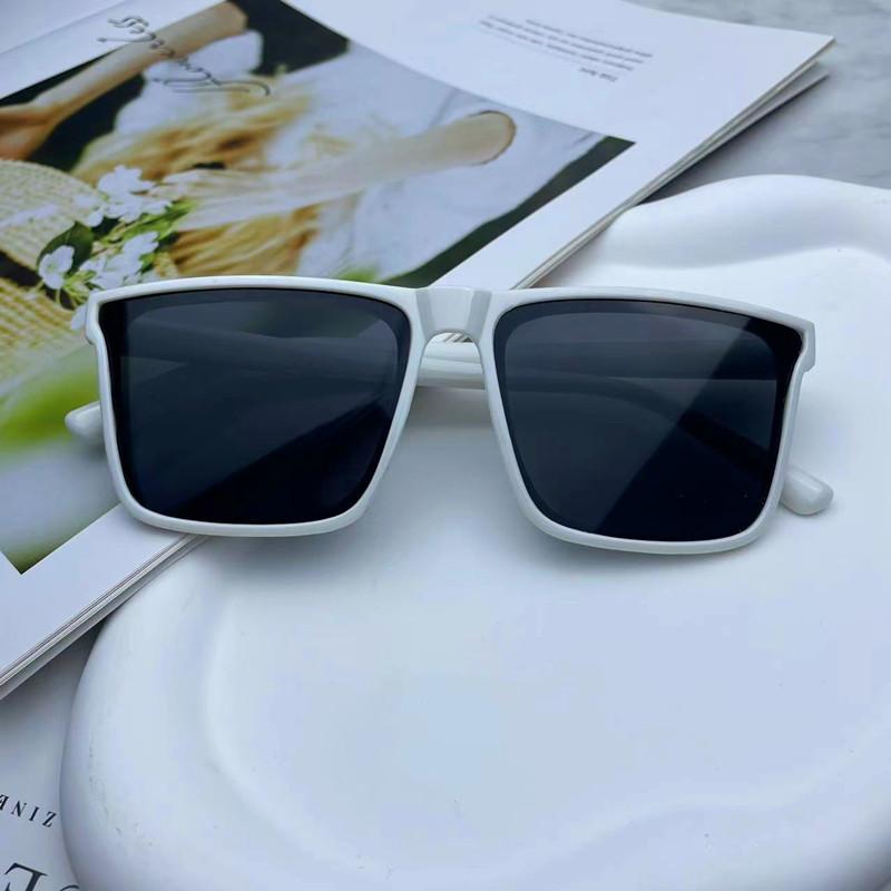 New Men's Square Sunglasses Classic Vintage Women's Simplicity Sun Glasses Men's Outdoor Driving Eyewear UV400