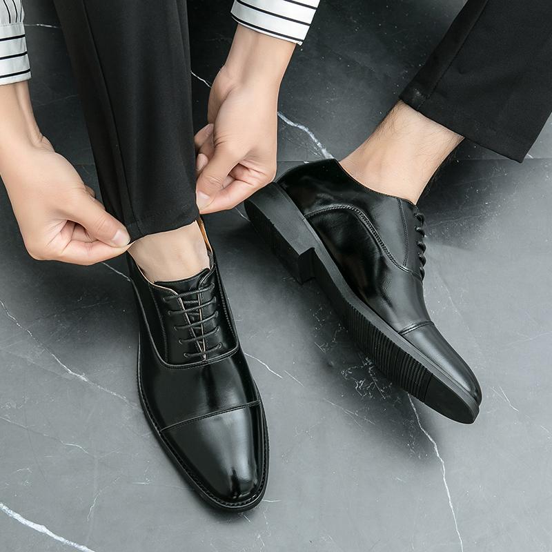 Men's formal leather shoes Fashionable British style Outdoor leisure business party Office groomsman groom's wedding shoes
