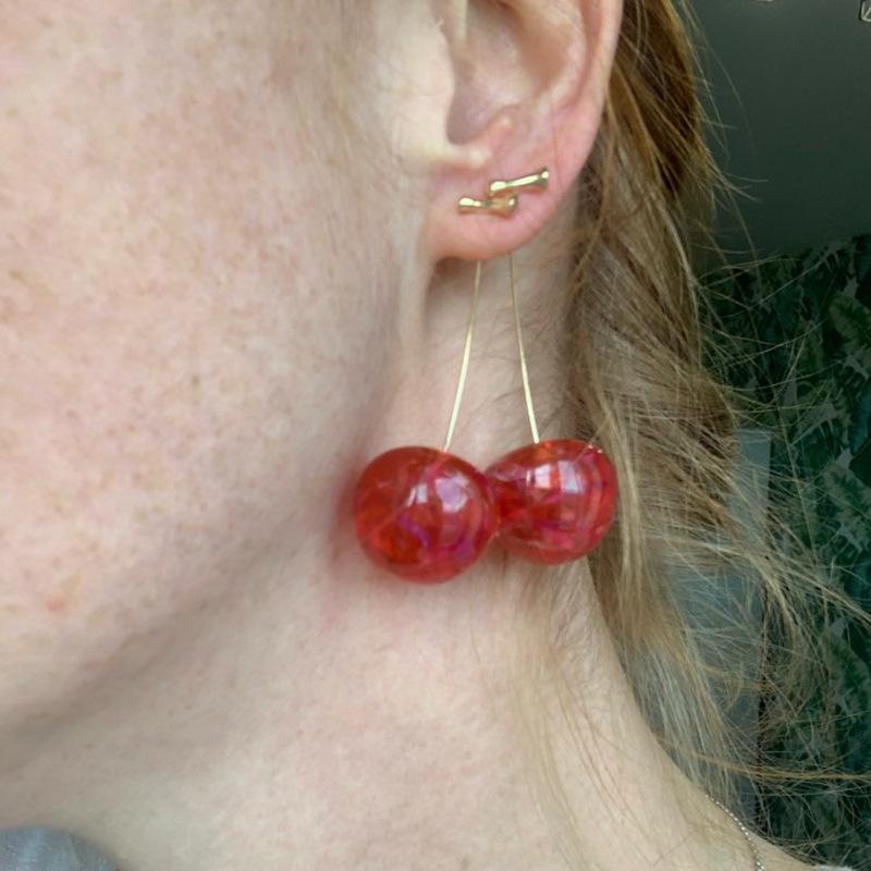 Charming Cherry Resin Earrings with Dried Flowers - Influencer Style, Fresh & Cute for Women