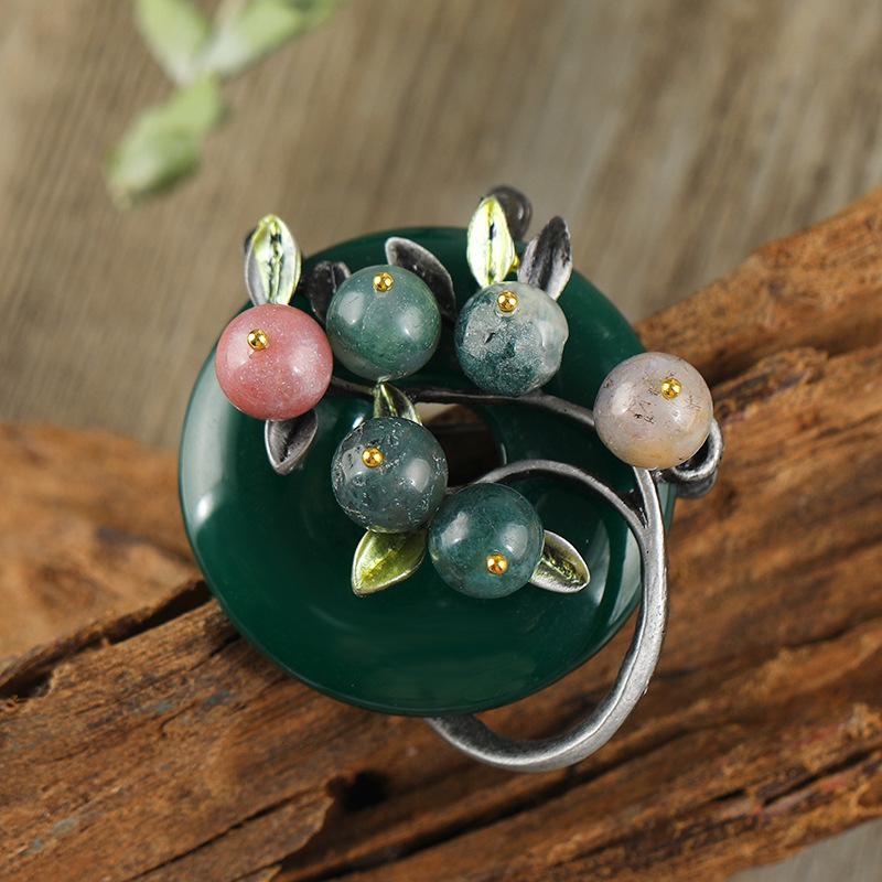 Retro natural agate safety buckle brooch women's high-end temperament elegant versatile pin coat coat corsage accessories