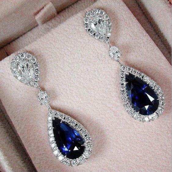 Серьги-капли из сапфирового стекла с бриллиантовой инкрустацией синий