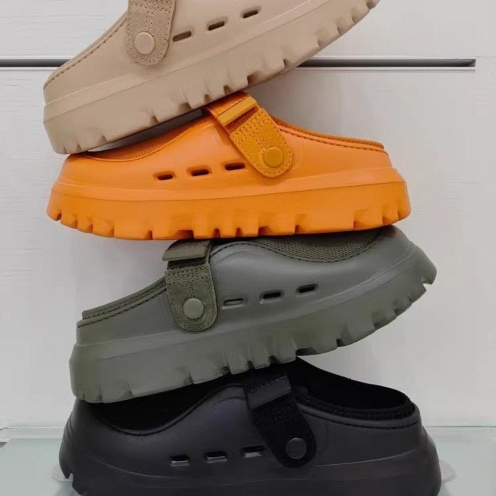 Fashion Comfortable Men Pool Sandals Summer Outdoor Beach Shoes Men Slip on Garden Clogs Casual Water Shower Slippers Unisex Zapatos