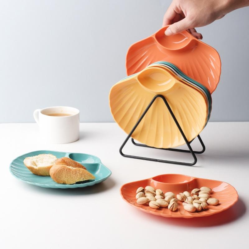 Eco Friendly Dumpling Plate with Vinegar Dip Dish Plastic Multifunction Snack Divider Tray for Picnics Buffet Kitchen