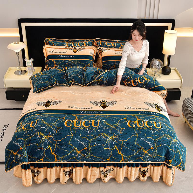 

Утепленный зимний комплект из четырех предметов для дома из молочного золотого норкового бархата, комплект из четырех предметов, бархат Farai, коралловый бархат, юбка для кровати, пододеяльник, постельное белье 1.5m bed skirt 4pcs