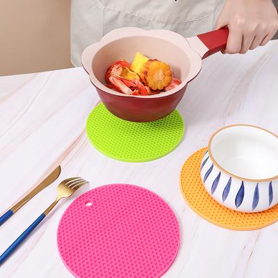 DU Silicone Mat Heat Resistant Round Pot Holder Table Placemat Kitchen Accessories Coaster Food Grade Material Placemat