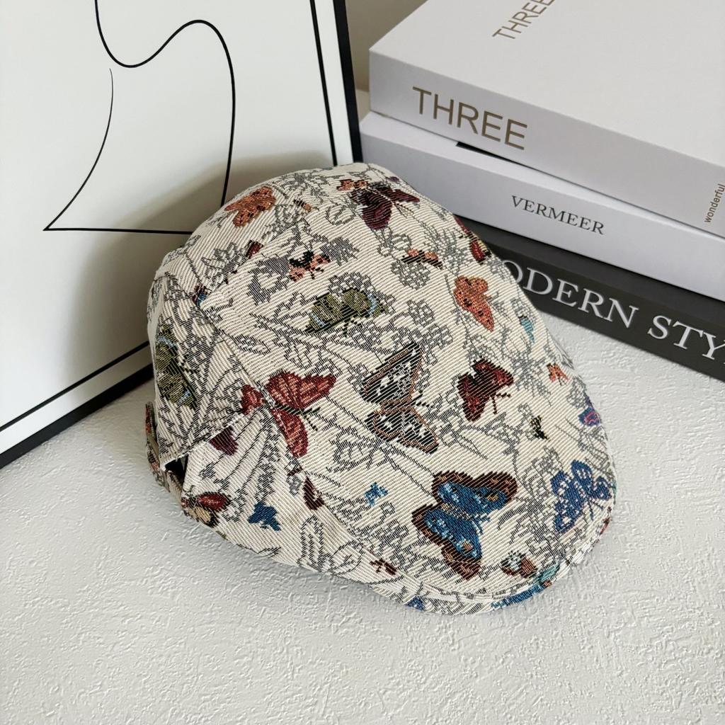 Retro forward hat for men and women, small trendy butterfly peaked cap, fashion jacquard big head beret