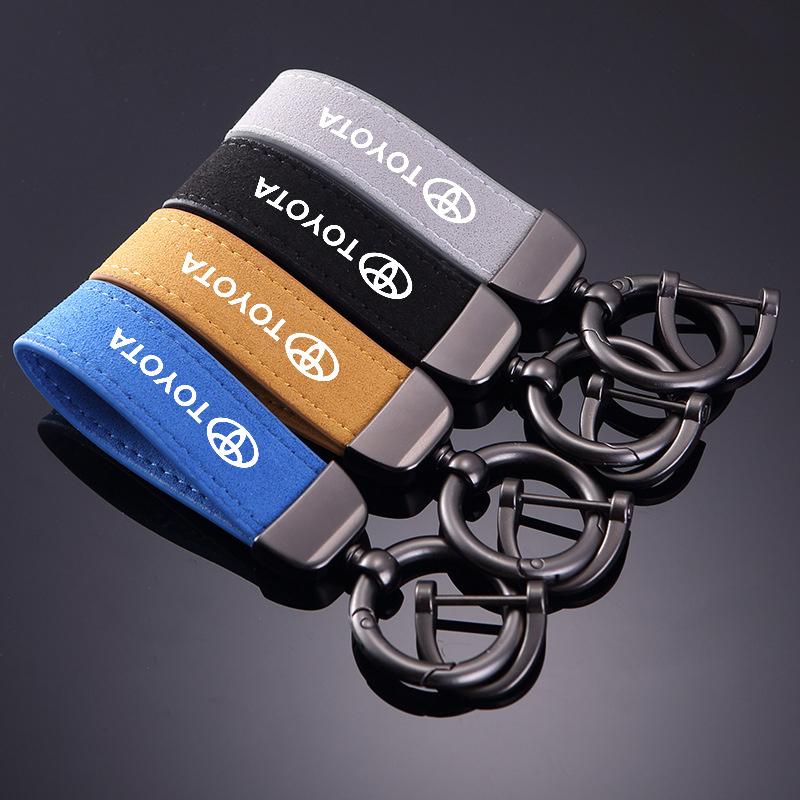 Leather Metal Luxury Car Keychain For Toyota Rav4 Prado Corolla CHR Avalon Highlander Tacoma Hilux Avensis Camry Land Cruiser