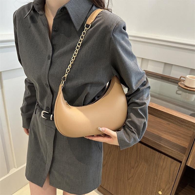 Stylish Mid-sized Crescent Handbag For Women 2024 Simple Urban Pu Leather Bag