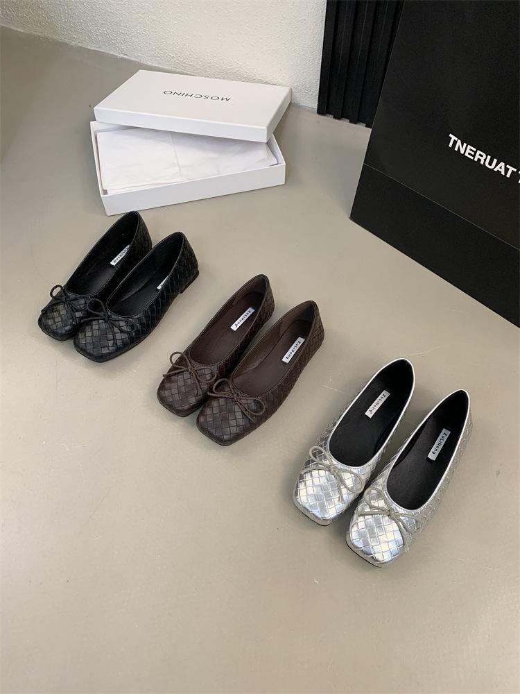 

Сяосянфэн неглубокие туфли-лодочки детские женские туфли 2025 новые квадратный носок бант мягкая кожа туфли-мокасины вечерние туфли 39 темно-коричневого