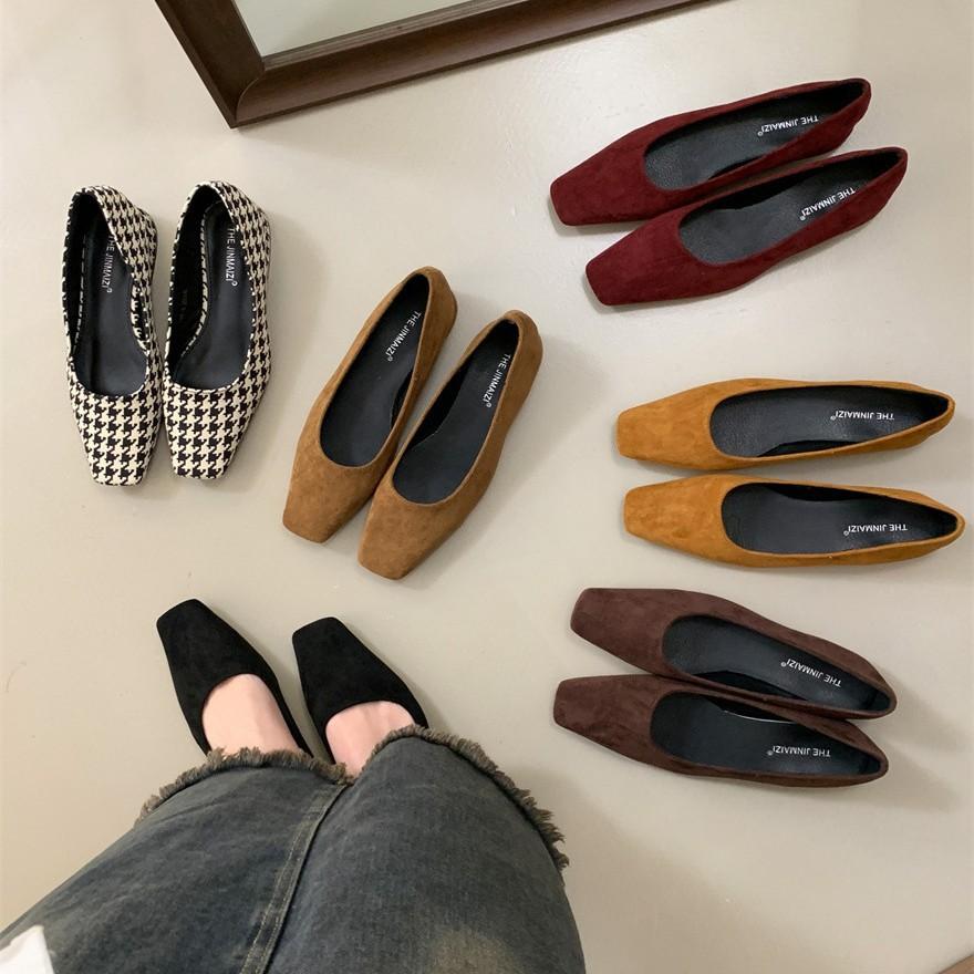 Coarse heel French red suede single shoes women's shoes 2025 new spring versatile square head shallow mouth commuting evening shoes