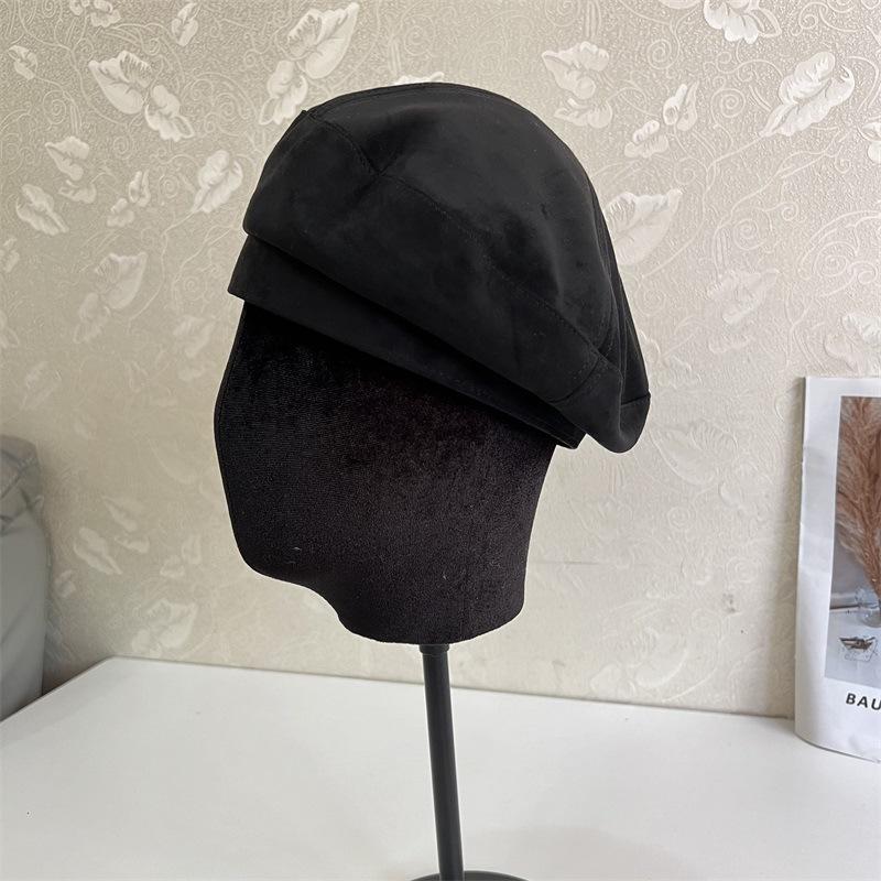 

Осень и зима новая мода замша однотонная беретка женская повседневная универсальная матовая показать лицо маленький художник M（56-58cm） чёрный