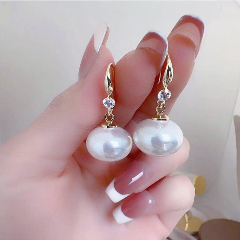 Classic White Pearl Long Tassel Ear Hooks - Elegant, Fashionable, and Versatile белый