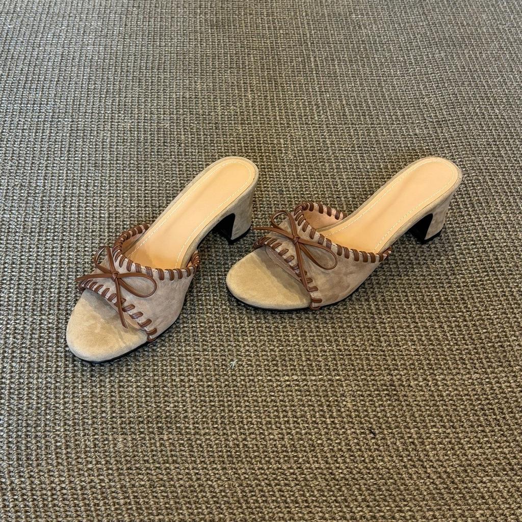 Retro bow high-heeled woven one-word cool slippers open-toed thick-heeled French temperament slippers outer wear