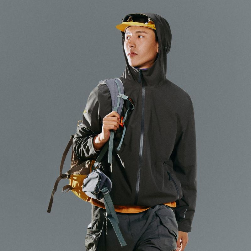 Li Ning CF Reflective Waterproof Windproof Breathable Outdoor Hooded Jacket Men Jacket Black ACFU007-1