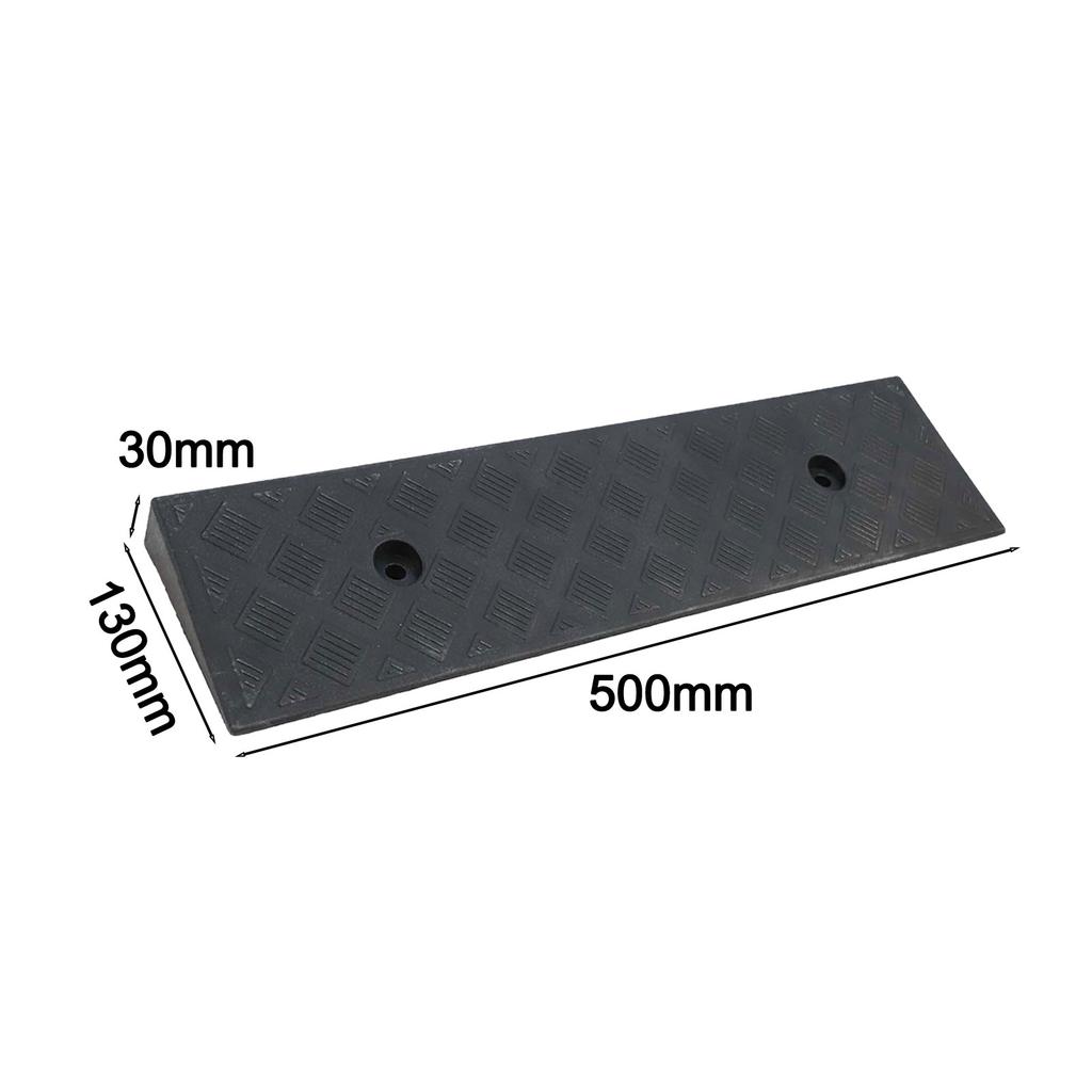 1 Pcs Plastic Kerb Ramp Non-Slip Threshold Ramp 30mm Height For Cars Going Uphill Plastic Roadside Slope Home Accessories