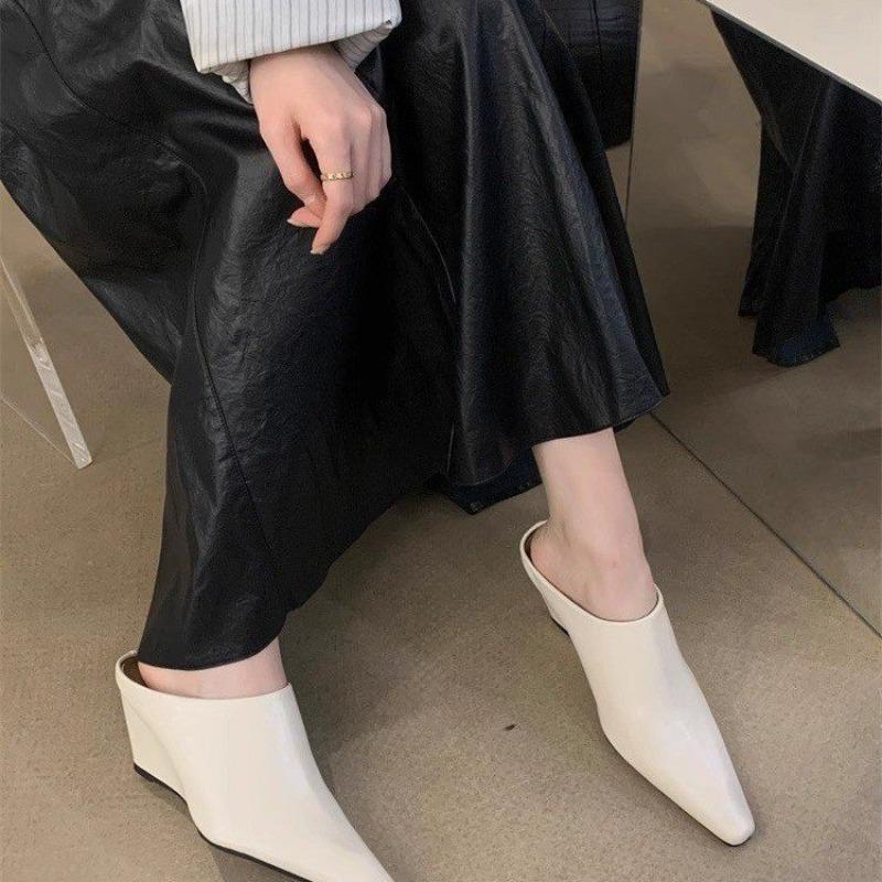 Elegantes simples chanclas de punta inclinada chanclas de punta chanclas de mujer para exteriores primavera verano puntiagudas moda versátiles chanclas de tacón alto
