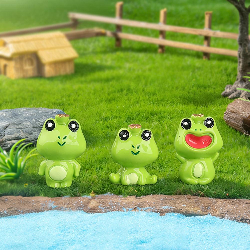 6/30 Stück Leuchtende Harz-Krone Frosch Leuchtende Kleine Frösche für Puppenhaus-Dekor Mikro-Feengarten Mooslandschaft Tischdekoration