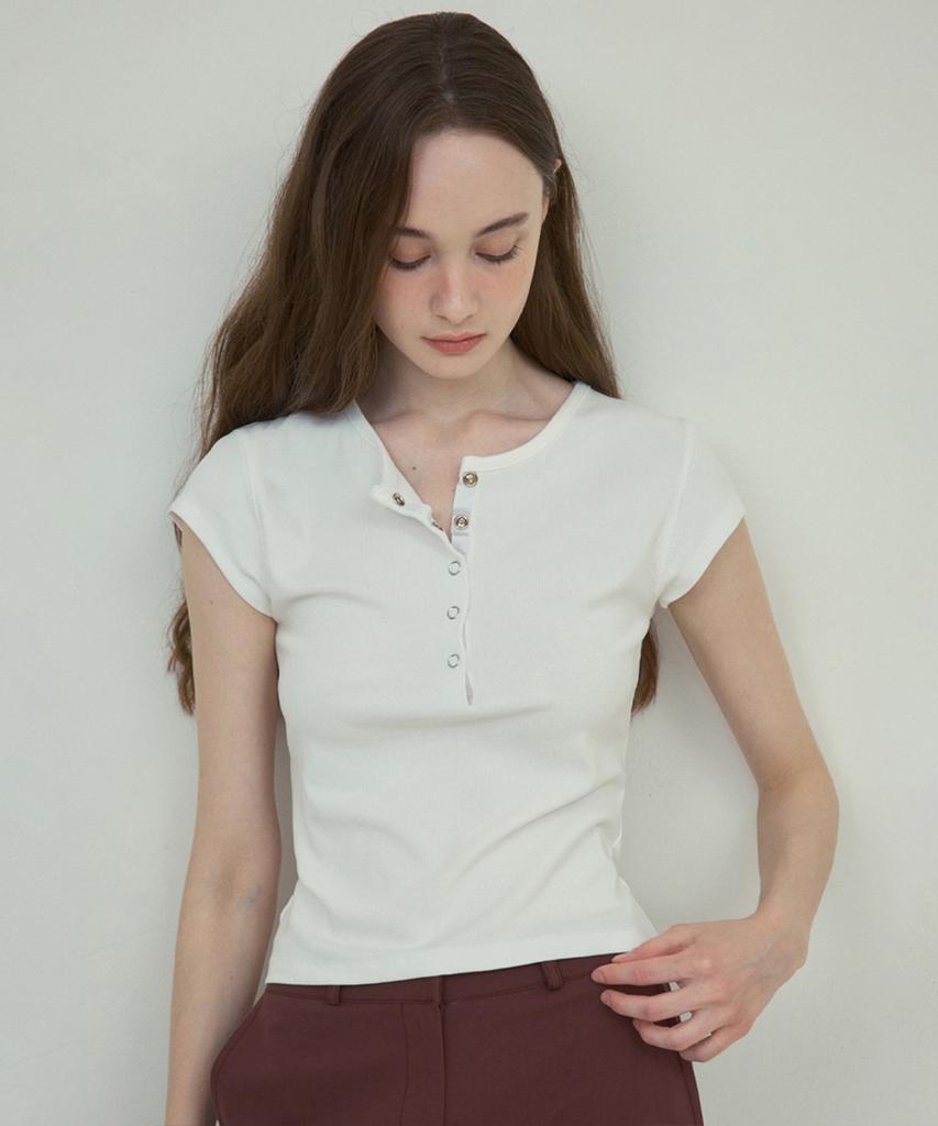 Aueonoseuteljia Vintage Snap Henryneck T-Shirt_Ivory(O25-Tp12)