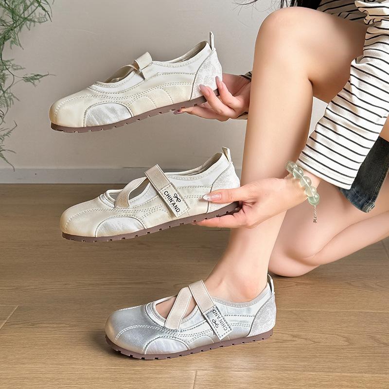 Large Size Women's Shoes Size 41-43 Fairy Style Mary Jane Shoes Female Cross Strap Small Leather Shoes with Skirt Flat Shoes